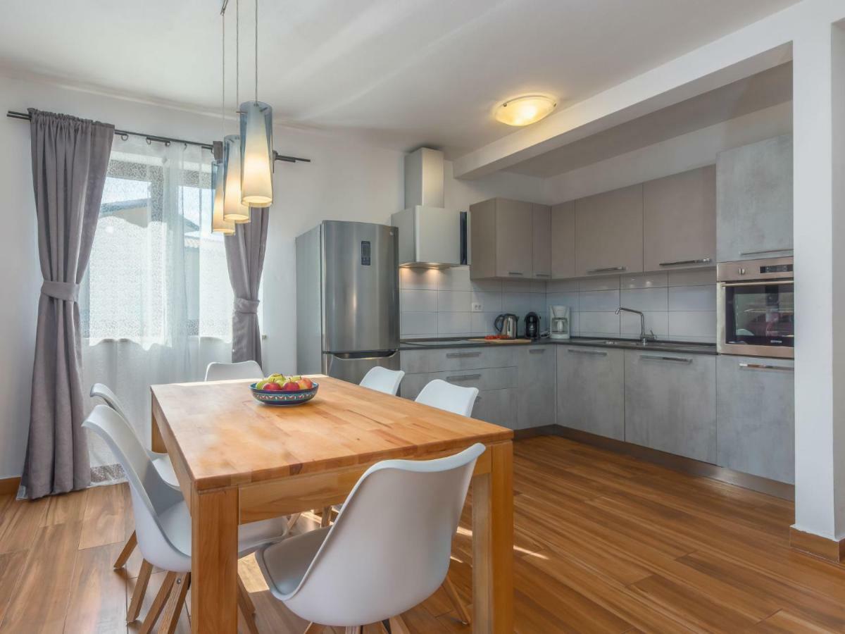 Holiday Home Villa Joy By Interhome Novigrad  ภายนอก รูปภาพ