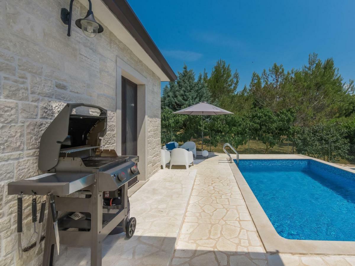 Holiday Home Villa Joy By Interhome Novigrad  ภายนอก รูปภาพ