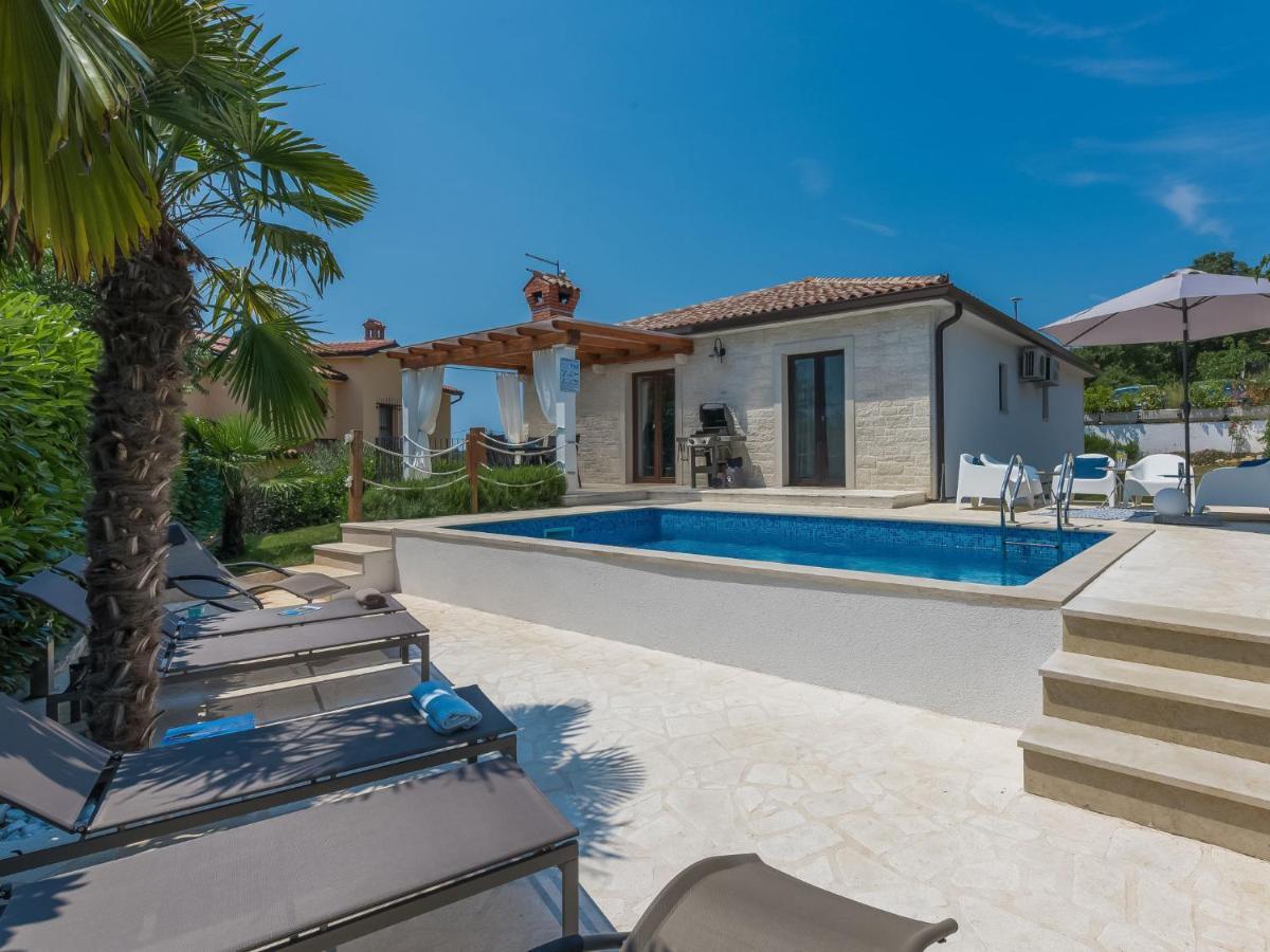 Holiday Home Villa Joy By Interhome Novigrad  ภายนอก รูปภาพ