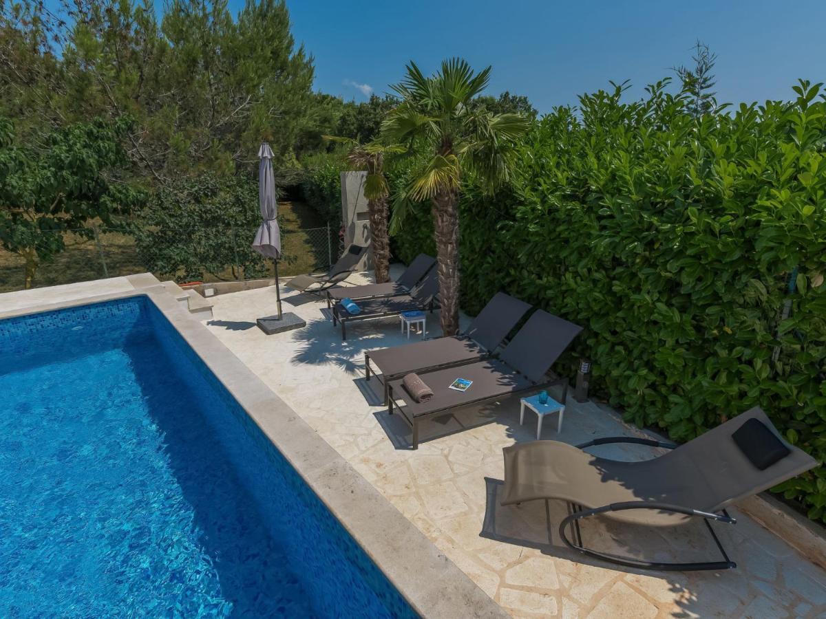 Holiday Home Villa Joy By Interhome Novigrad  ภายนอก รูปภาพ