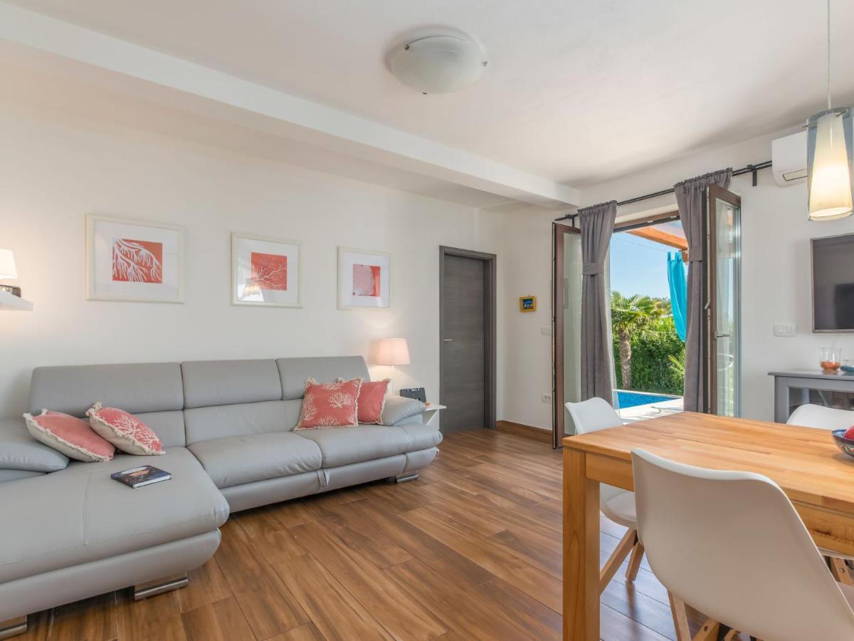 Holiday Home Villa Joy By Interhome Novigrad  ภายนอก รูปภาพ